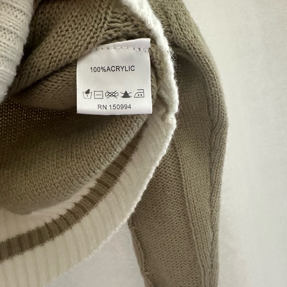 Green preppy cropped top - Picture 2 of 3